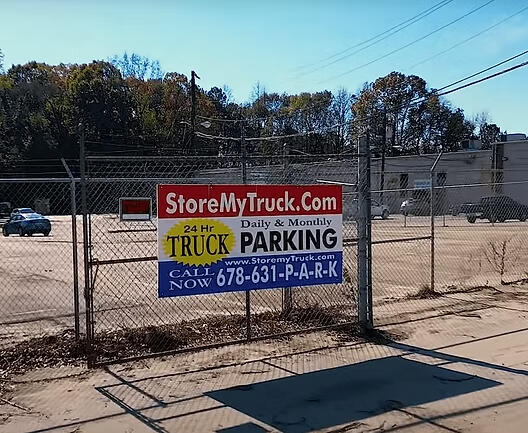 www.semitruckparkingmidtownatlanta.com www.semitruckparkingmidtownatlanta.com